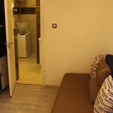 Museum Apartment *